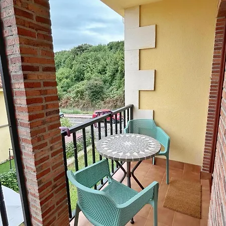 Apartamento Comillas - Urbanización Lagos Azules - Netflix, Prime, Wifi&free Indoor Parking Casasola