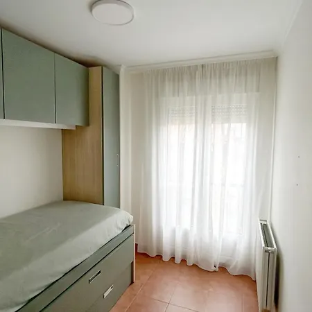 Apartamento Comillas - Urbanización Lagos Azules - Netflix, Prime, Wifi&free Indoor Parking