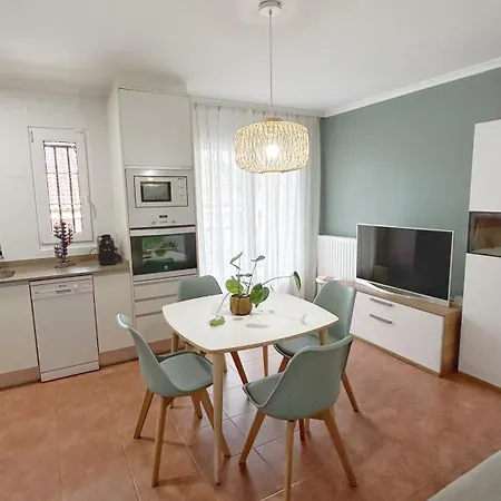 Comillas - Urbanización Lagos Azules - Netflix, Prime, Wifi&free Indoor Parking Apartamento *