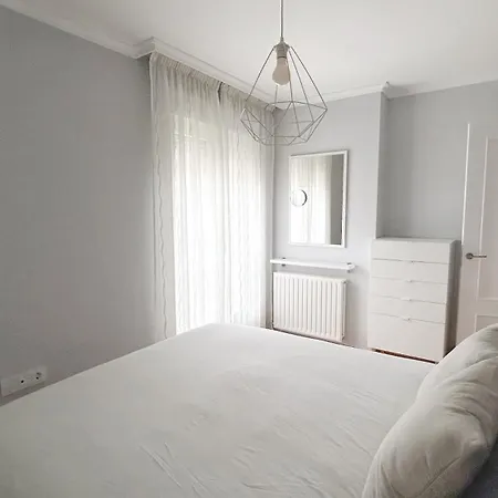Comillas Bº - Residencial Lagos Azules - Netflix, Prime, Wifi & Free Indoor Parking