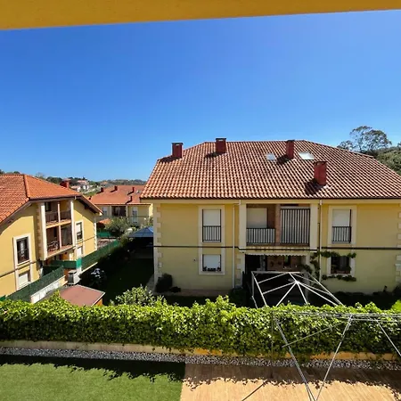 Comillas - Urbanizacion Lagos Azules - Netflix, Prime, Wifi & Free Indoor Parking Lejlighed *