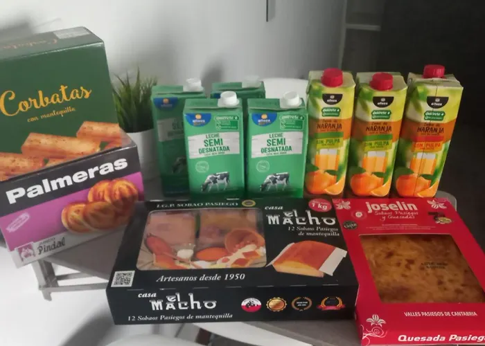 Apartament Comillas - Urbanizacion Lagos Azules - Netflix, Prime, Wifi & Free Indoor Parking *